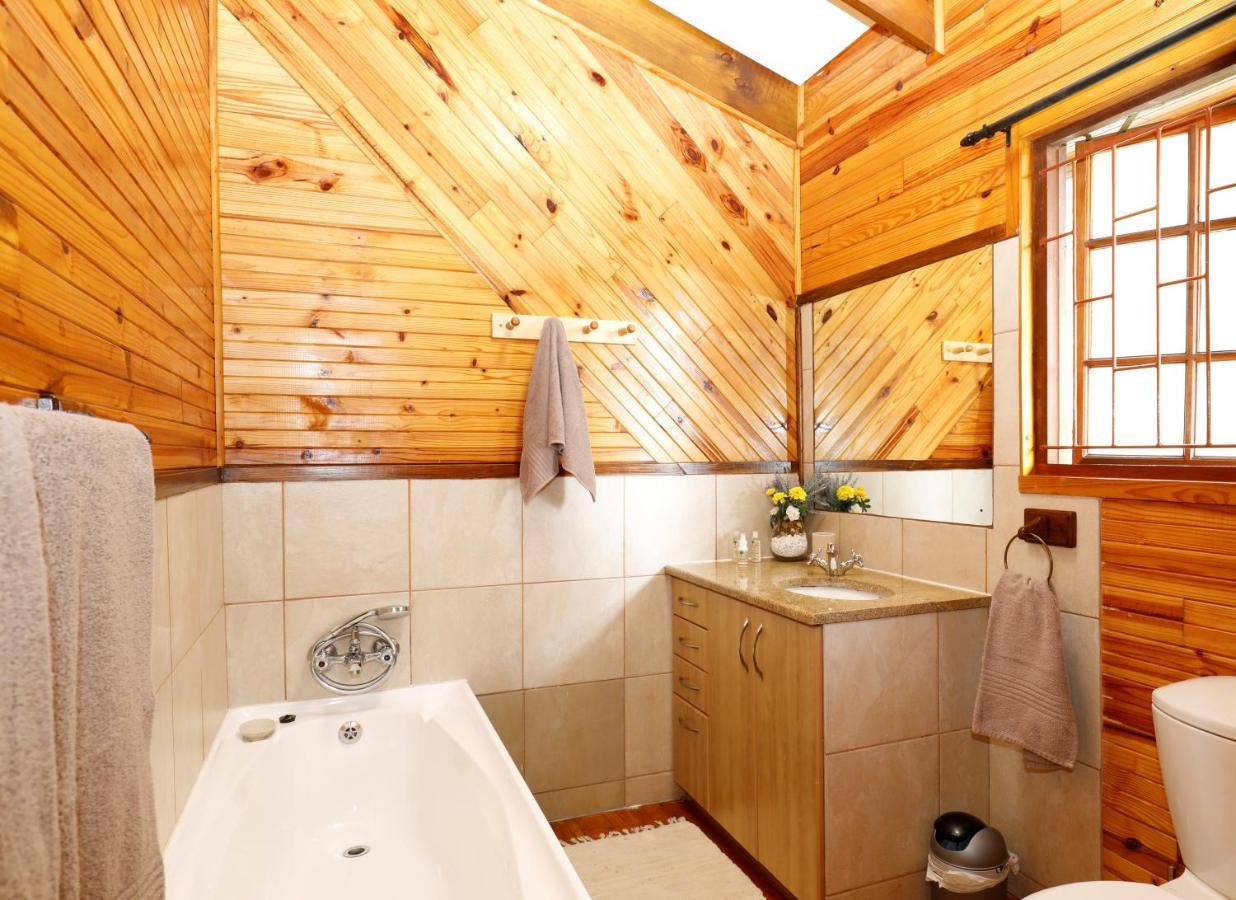Big Tree House Lodge Knysna Bagian luar foto