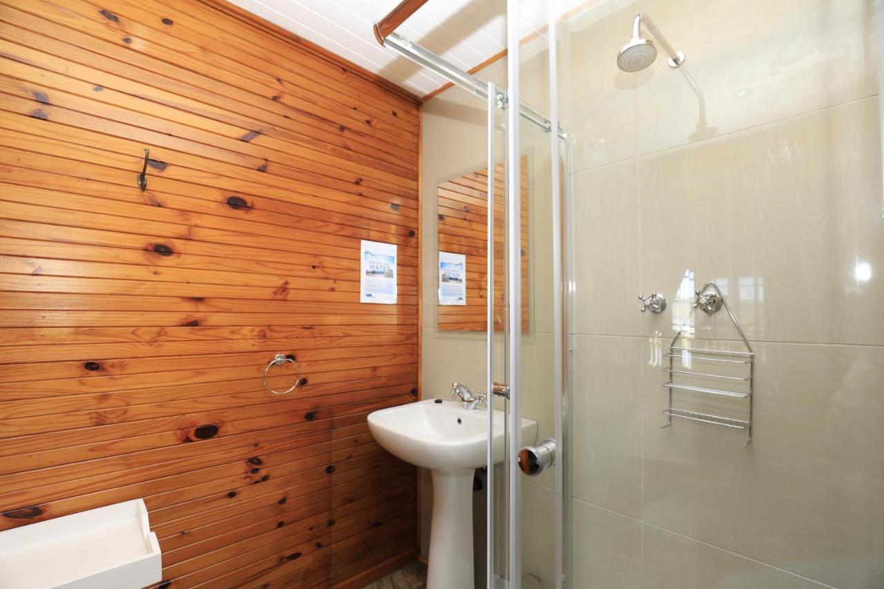 Big Tree House Lodge Knysna Bagian luar foto