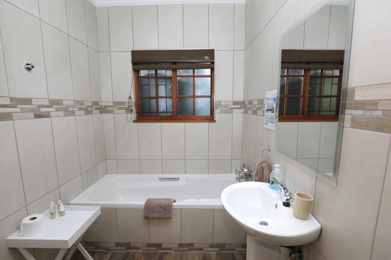 Big Tree House Lodge Knysna Bagian luar foto